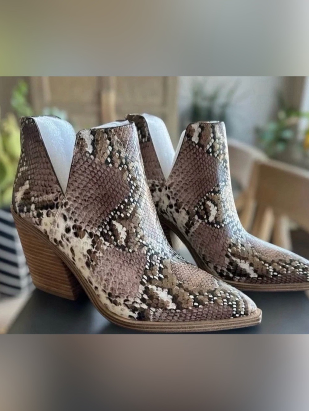 Vince Camuto Western Booties Rodeo Boots Snakeskin Animal Print Gigietta Ranch
